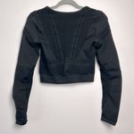 Fabletics |Seamless Mesh Long Sleeve Crop Top Black Sz Small Photo 3