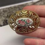 Signed Avon Gold Tone Brooch / Pin Pink Flowers Photo 6