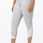 Lululemon  Wunder Under‎ High Rise Leggings Scalloped Hem Crop Size 2 Photo 0