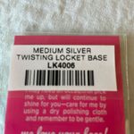 Origami Owl : Medium Silver Tone Twisting Locket Base Photo 2