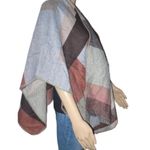 Loft Color Block Wrap Photo 1