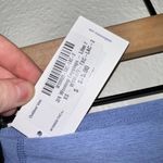 Outdoor Voices  NWT Women's Size XS 3/4 Warmup Leggings in Lilac Photo 5