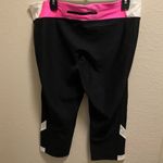 Xersion  Black, White & Pink Capri Fitted Mesh Legging Size Large New W/O Tag Photo 4