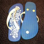 Havaianas  Hibiscus Blue and White Flip Flops Photo 3