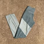 Alo Yoga Alo Sheila High-Rise Alosoft Leggings‎ Photo 1