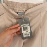 Nike NWT Deadstock Y2K  Beige Capris Photo 7