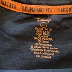 Disney Lion King crop top in women’s large. Hakuna Matata. Photo 1
