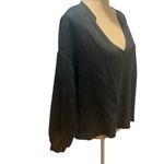 Urban Outfitters NWT  Black Women's Sweatshirt V Neck Top size M‎ Photo 2