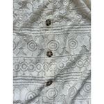 None White lace floral short blouse with puffy sleeves Photo 1