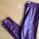 Sofia Vergara Rosa Jeggings, Zip Ankle, Burgundy, Vegan Faux Leather, Size 2 Red Photo 0