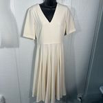 Gal Meets Glam  Women’s Ivory Fit and Flare Short Sleeve Dress Size 4 NWOT Photo 4