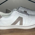 MIA Krew Sneakers Photo 3