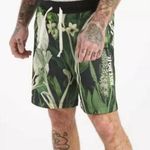 Nike SPORTSWEAR JDI FLORAL ALUMNI SHORTS SPRUCE AURA Large Beach Photo 0
