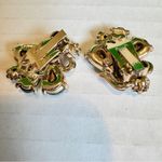 Vintage Gold Tone Green Rhinestone Clip On Earrings Womens Estate Jewelry Photo 4