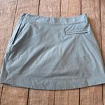 Vineyard Vines Core A-Line Women's 15" Golf Skort Light Blue Size Small Photo 8