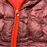 Eddie Bauer  Puffer Vest Women Sz M Purple Maroon Red Goose Down Fill EB550 Hood Photo 3
