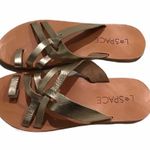 l*space l* Shore Break Gold Leather Sandal, Sz 7 Photo 3