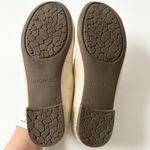 Vionic Anita Ballet Flat in Gold Suede Size 6.5 Photo 5