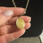 Vintage Black Lucite Real Gold Flake Round Drop Dangle Necklace Photo 2