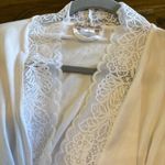Linea Donatella  White Lace Trim Wrap Robe Bridal Shower Nightgown S M Soft Cozy Photo 4