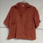 easel  WOMENS LIGHTWEIGHT BUTTON UP BLOUSE SHIRT ORANGE SMALL BOXY FIT Photo 0