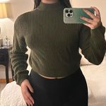 Divided Green Cable Knitted Cropped Sweater Photo 1