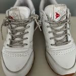 Reebok Women's Classic Leather Trainers White Sneaker rhinestone laces size 7.5 Photo 3