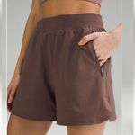 Lululemon License to Train High-Rise Short 4" in Dark Oxide Size 2 Brown Taupe Photo 4