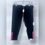 Lululemon  Women’s Snap Me Up Crop Capri Athletic Leggings Photo 6