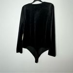 Good American  black velvet bodysuit size 5 Photo 6
