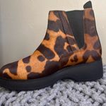 Louise et Cie NWOT  Cowhide Chelsea Boots Photo 3