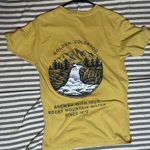 Soft Yellow Coors Banquet T Photo 3