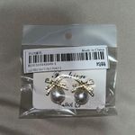 Amazon Pearl Bow Earrings Photo 0