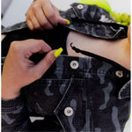 Celestial Bodiez cropped camo denim hoodie jacket distressed size medium excelle Black Photo 2