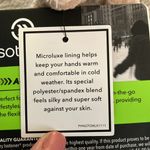 Isotoner New  Women's SmartTouch Gloves Photo 4