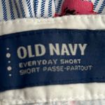 Old Navy  Women's Floral White Pinstripe Blue Shorts Sz 8 Casual Summer Vacation Photo 3