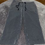 Jones New York Cropped Pants Photo 0