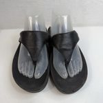 FitFlop  Size 7 Lulu Leather Toe Post Sandals Black Thong Wedge Black Comfort Photo 5