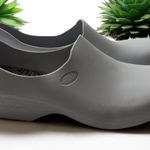 Sticky Professional Shoes for Women in White Size 8 Photo 0