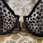 Victoria's Secret NWOT Starburst Unlined Demi Bra. 32DD. Victoria Secret Photo 4