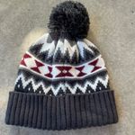 Old Navy  Knit Cuffed Beanie Gray White Red Aztec stripes snowboarding ski Sz S Photo 3