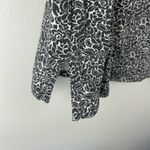 Jessica London  Womens Short Sleeve Shirt Size 22/24 Gray White Floral Photo 5