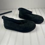 UGG  Classic Mini II Black Boots Women’s Size 8 Photo 4