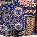 Zac & Rachel woman flowy geometric flowery top blouse size LARGE Blue Photo 3