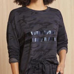 Sundry  for Evereve Black Stripe Oversized Camo Sweatshirt - Size - 1 Photo 0