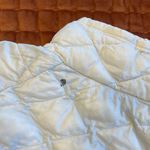 Columbia  White Puffer Jacket 🔥 Photo 2