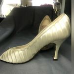Ivory Satin Peep Toe Bridal Pumps with Rhinestone and Pearl Detail White Size 9 Photo 3