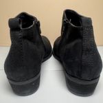 Carlos Womens Black Ankle Boots Booties Low Heel Casual Everyday Shoes Size 8 Photo 3