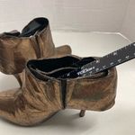 Wet Seal  Women’s Metallic Gold Bow Heel Ankle Booties Size 7.5 Photo 4