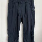 Alo Yoga Alo Women Cropped Capri Pants Black Stretch Pockets Drawstring Snap Cargo XS Photo 0